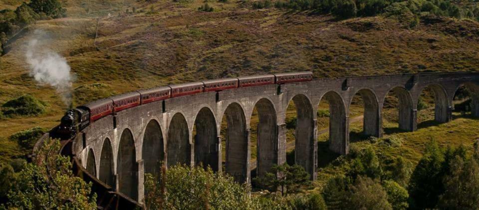 The Armoury Villa Glenfinnan Exterior foto